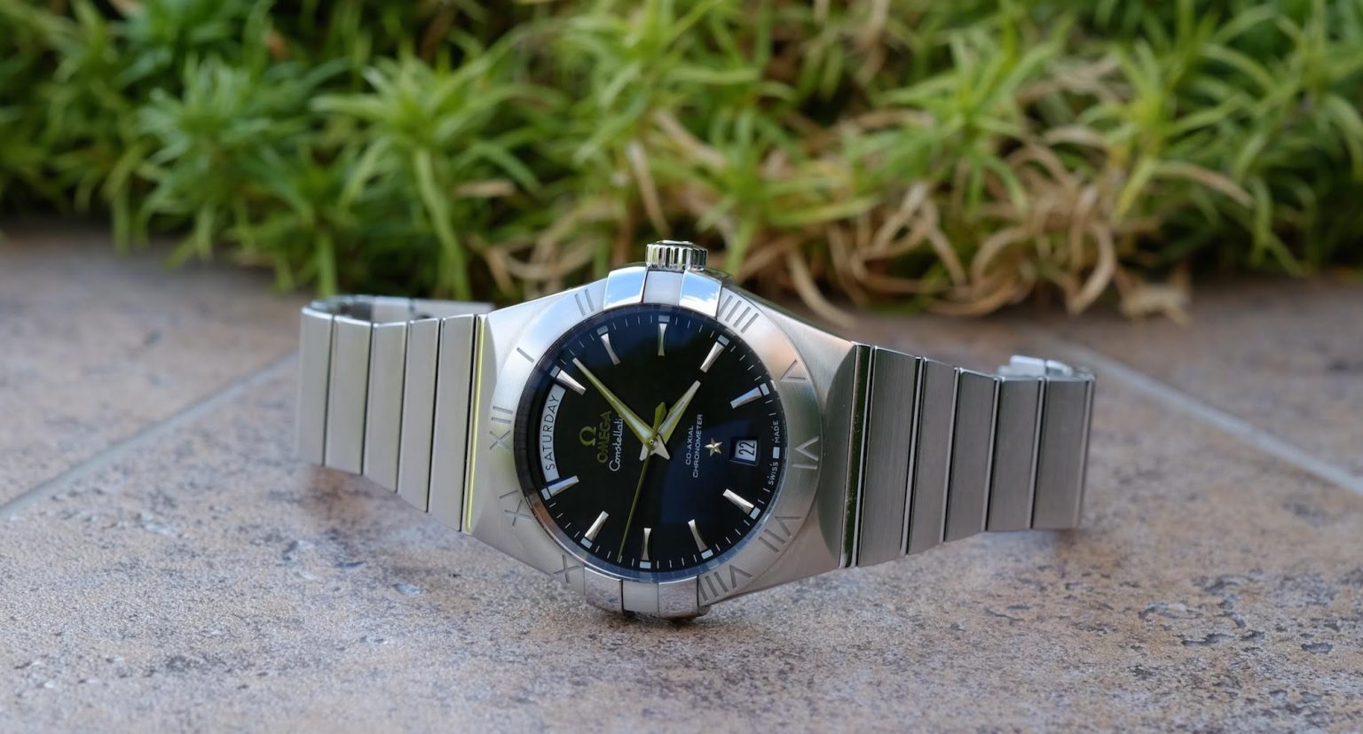 Обзор OMEGA Constellation Day-Date 38 мм. И в пир, и в мир…