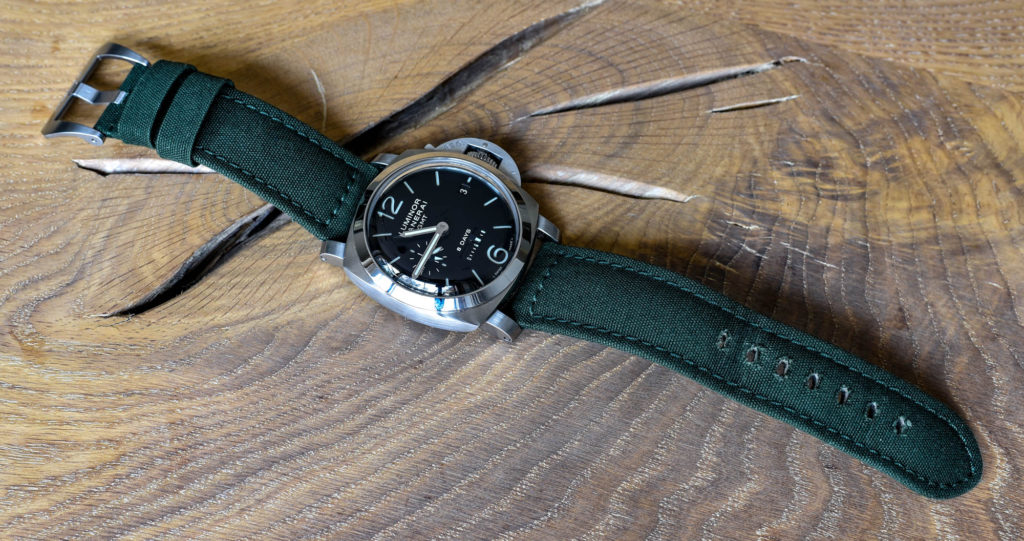 Обзор Panerai Luminor 1950 8 Days GMT Acciaio (PAM00233)